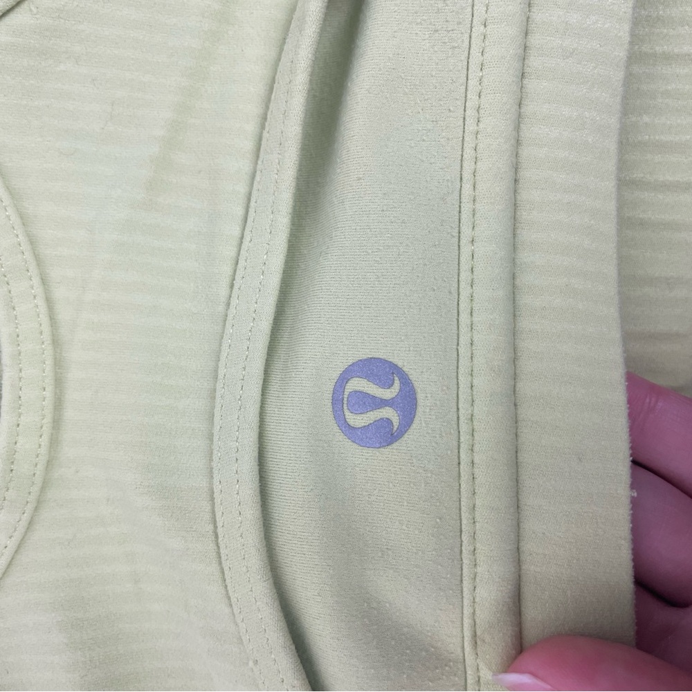 Lululemon Love to Layer Yellow Sports Bra Size 2 Women’s GUC - Picture 10 of 15